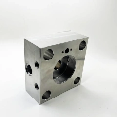 Right end bell
