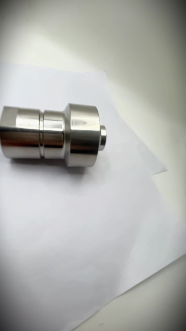 Waterjet Cutting Pump Parts 87K Intensifier 020077-1 Check Valve Body Water Jet Head 87Ksi Inlet Body Check Valve 94K 190009-1