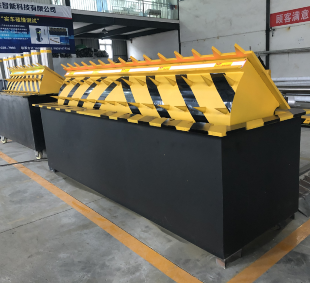 Hydraulic Automatic Road Blocker With Spike