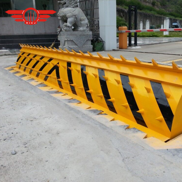 Automatic Roadblock Barricade