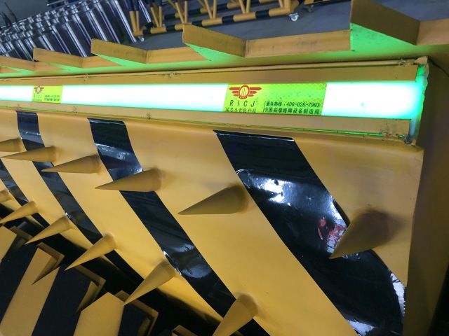 Automatic Roadblock Barricade