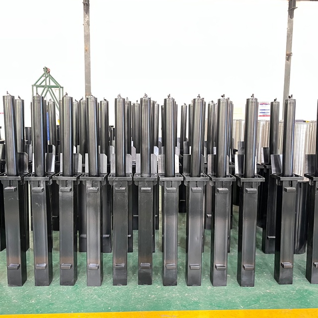 Black Telescopic Parking Bollard