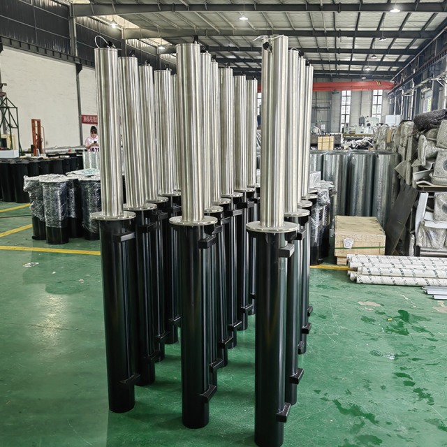 Round Stainless Steel Manual Lift Retractable Driveway Bollard