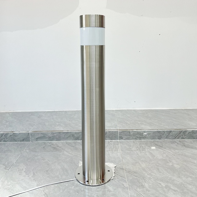 Flat Top LED Lighted Bollard