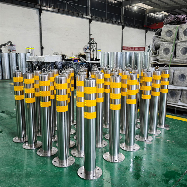 Surface Mount Stainless Steel Bollard with Top Ring