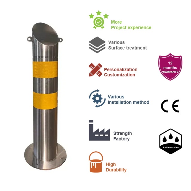 Steel Slant Top Bollard With Chains