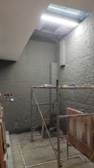 1.5 cm thick light gray natural stone veneer
