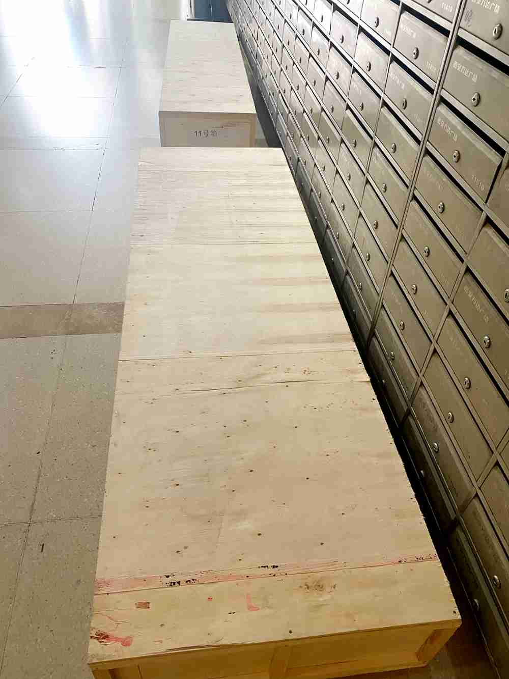 Sealed export wooden crate for industrial instrumentation shipment to Russia