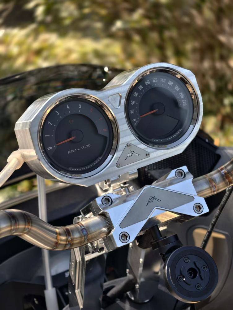 Hyper vision Series  alien Gauge Pods