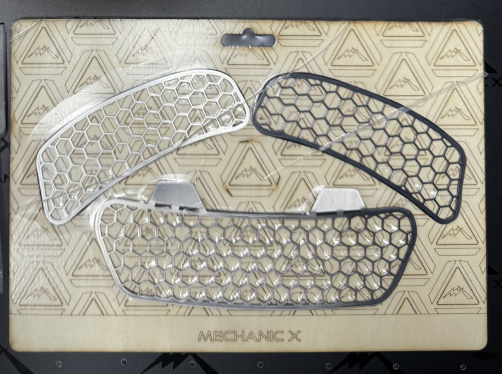 BAJA LP4 Lowrider ST Fairing Bracket & Air Inlet Decorative Mesh Panel