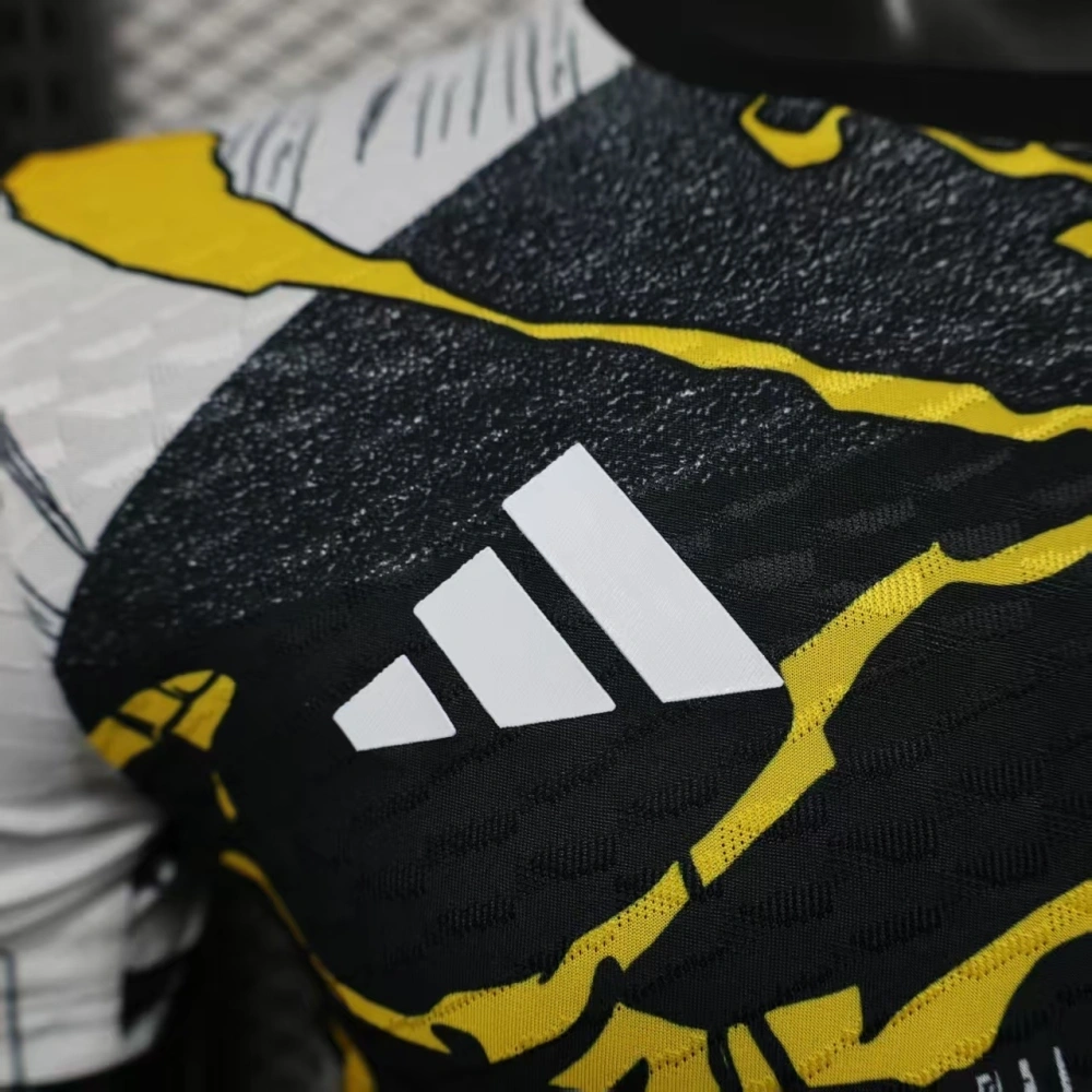 2025-26 Real Madrid Anime Special Edition Football Jersey Player version