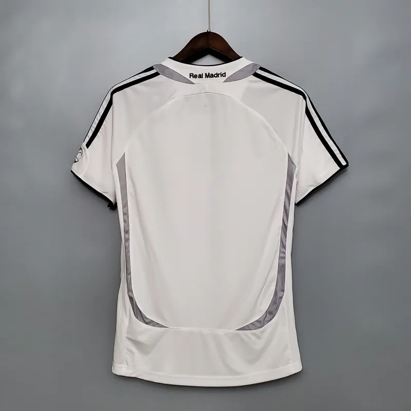 2006/07 Real Madrid Retro Jersey Home