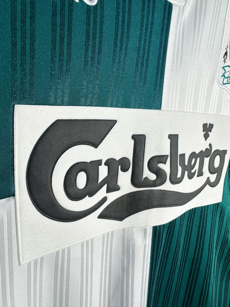 Retro Liverpool Away Football Jersey Long Sleeve 1995/1996