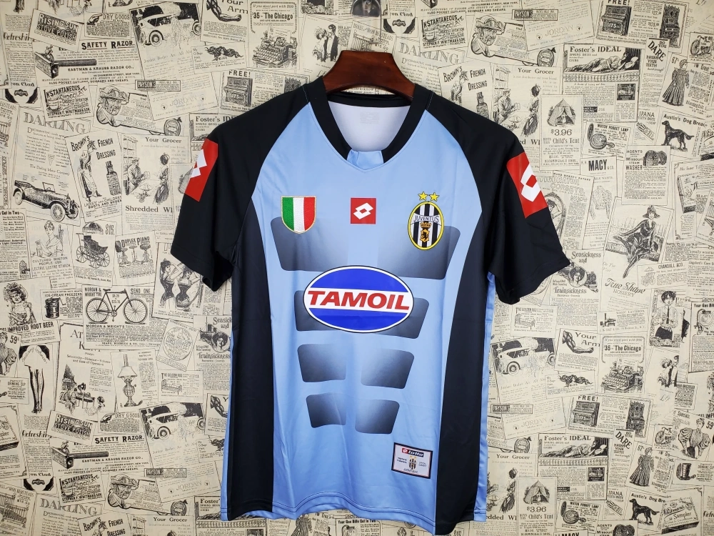 2002-03 Juventus Retro Jersey Goalkeeper Grey