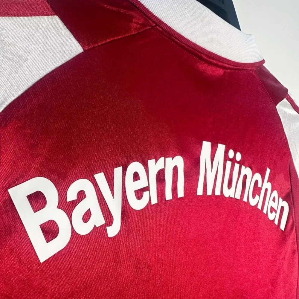 2003-04 Bayern Munich Home classic Retro commemorative Football jersey
