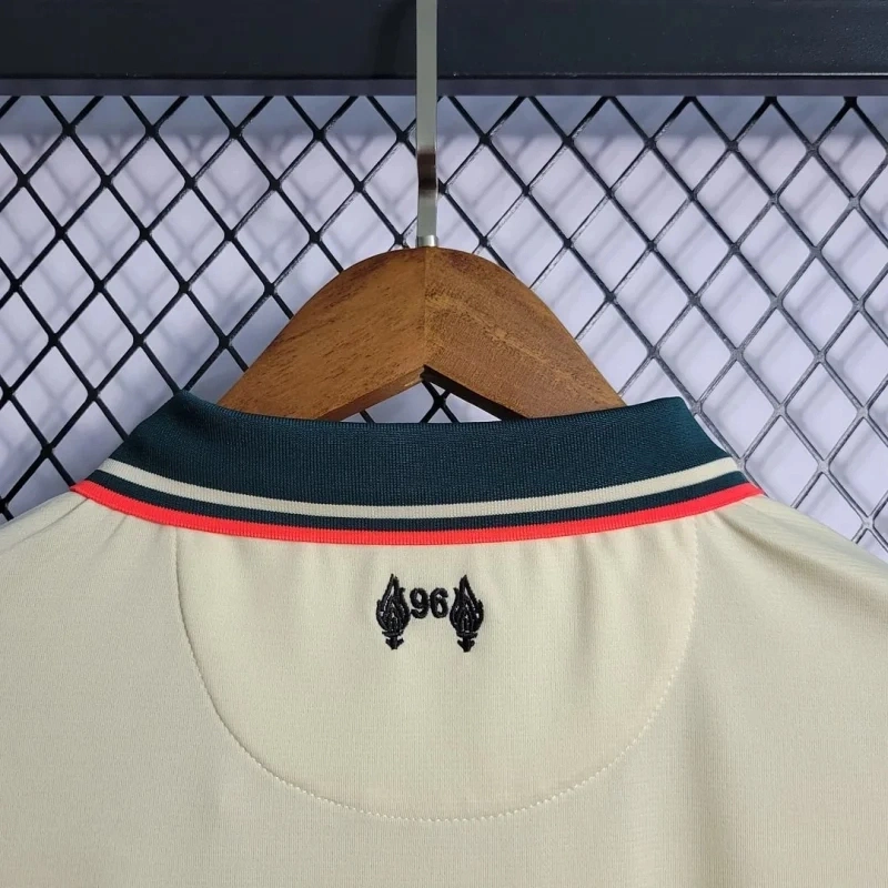 21-22 Liverpool Away Retro Football jersey Fan version