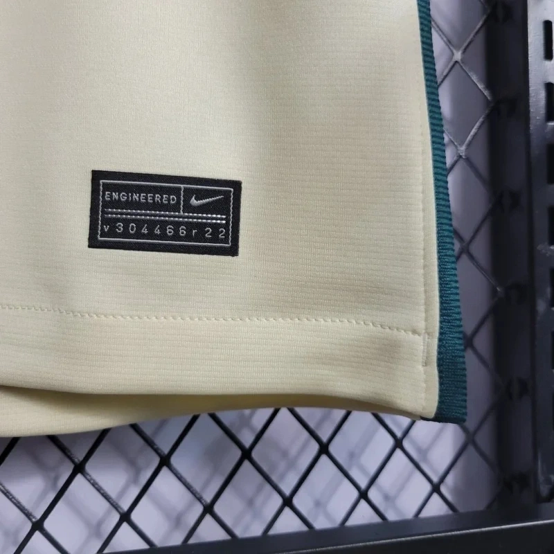 21-22 Liverpool Away Retro Football jersey Fan version