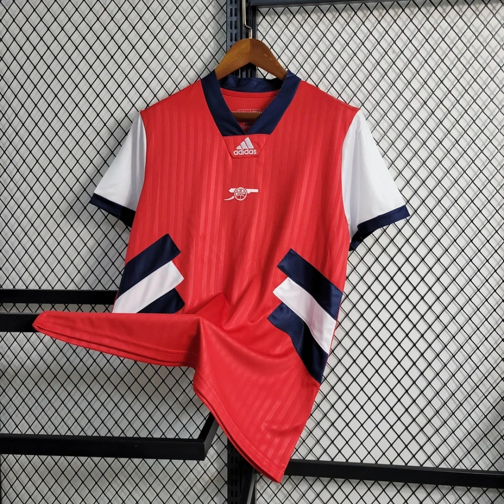 Arsenal Casual Red Football Shirt 2022/2023