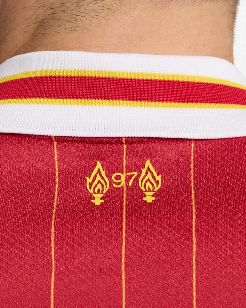 24-25 Liverpool Premier League Champions League Home Player Edition Football Shirt