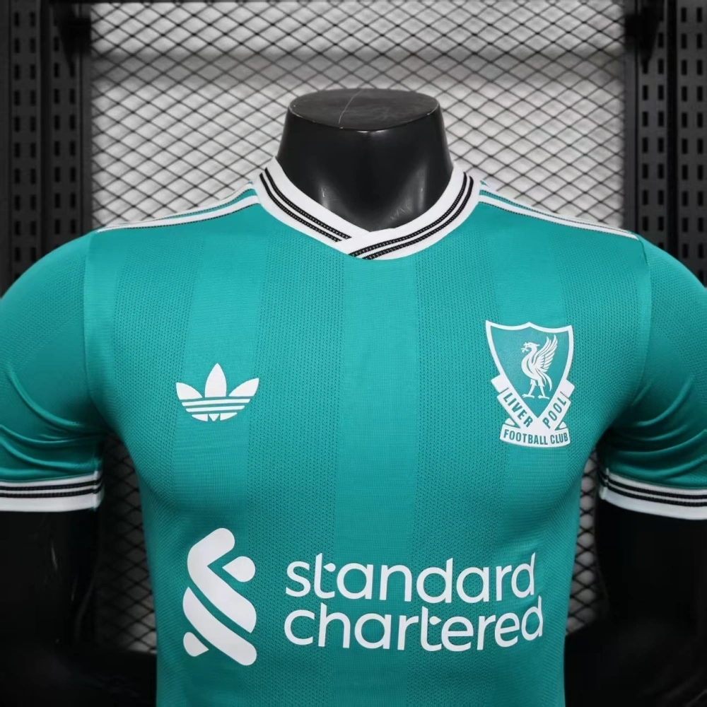 Liverpool 25-26 Third away green football jersey - player version