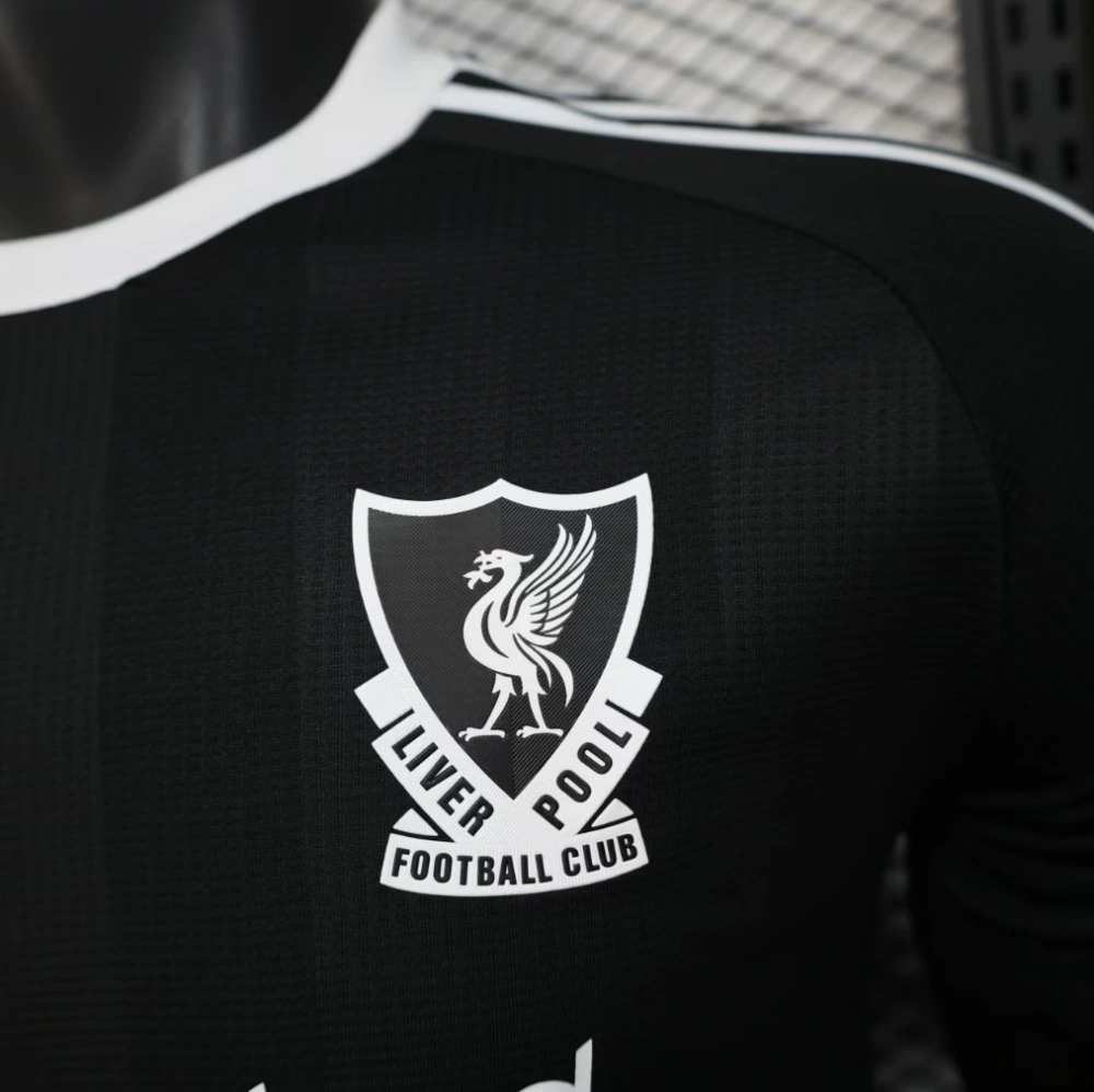 Liverpool Black Goalkeeper Football Shirt 2025-26 Player Edition