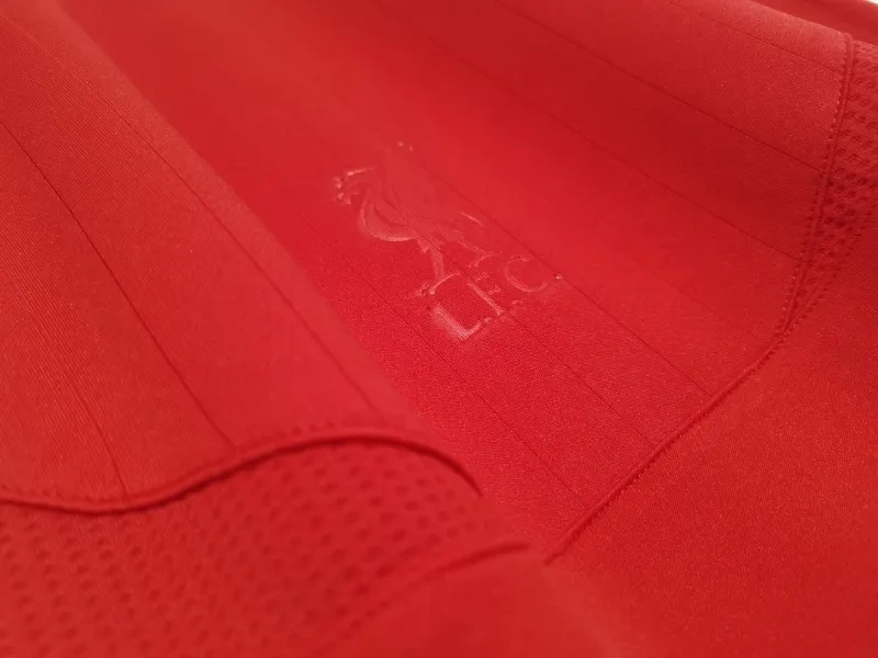 06-07 Liverpool Retro Jersey Home