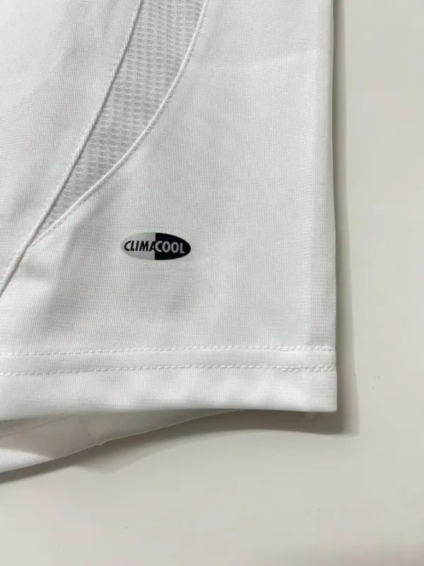 06-07 Liverpool Retro Jersey Third Away