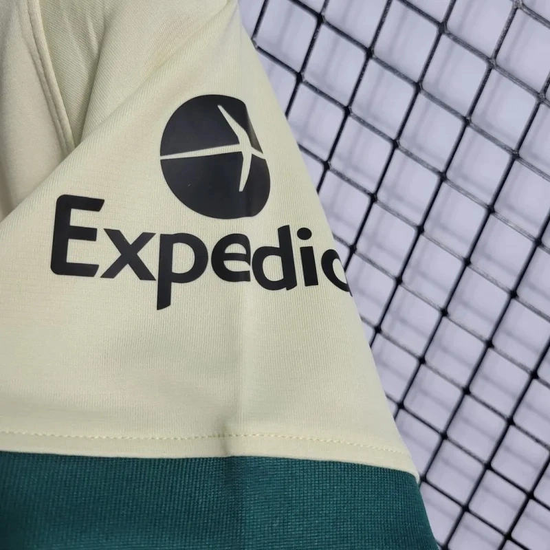 21-22 Liverpool Away Retro Football jersey Fan version