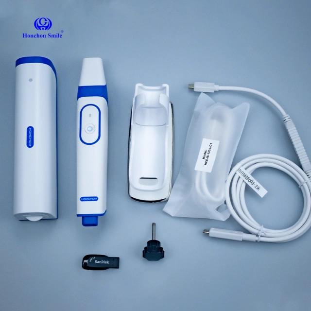 Dental intraoral scanner