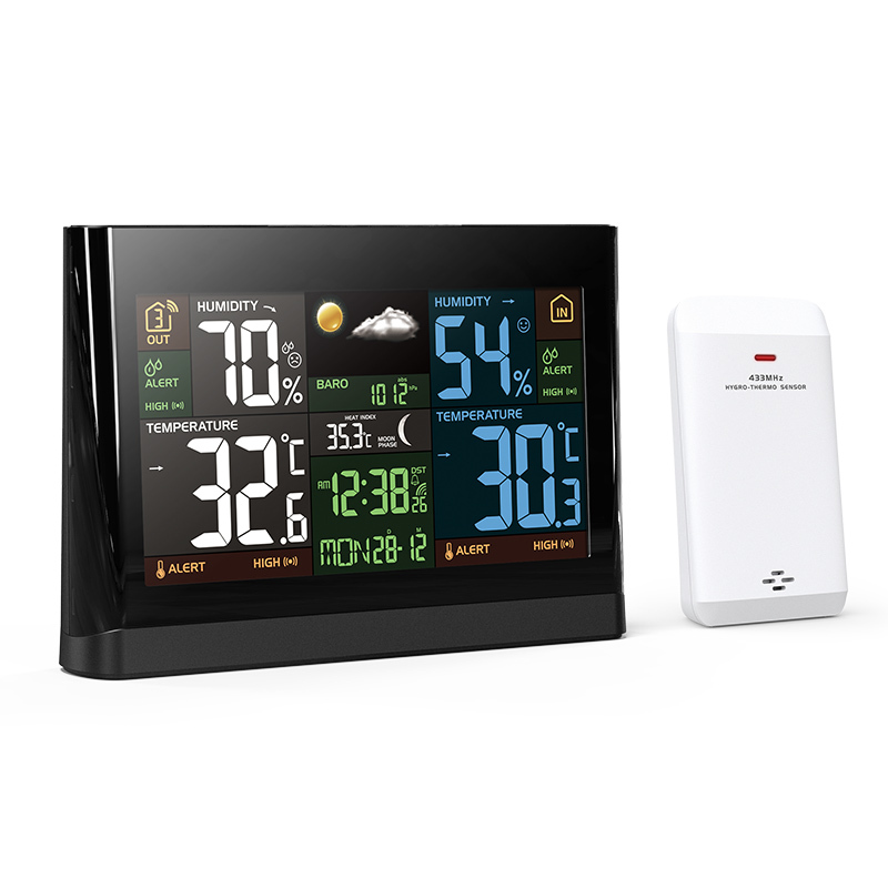 Wireless weather station with color display