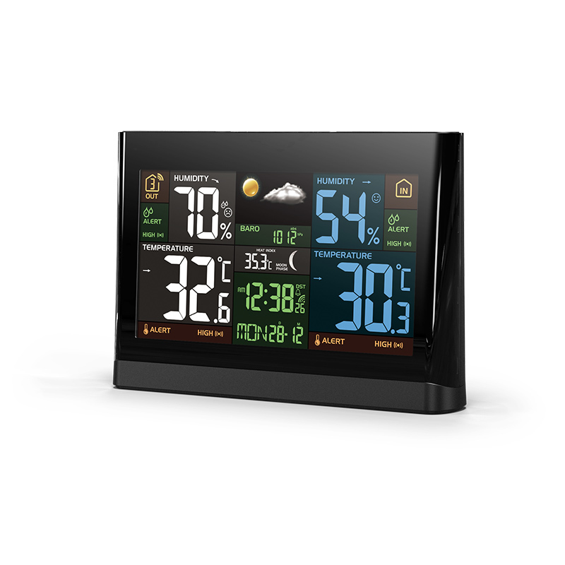 Wireless weather station with color display