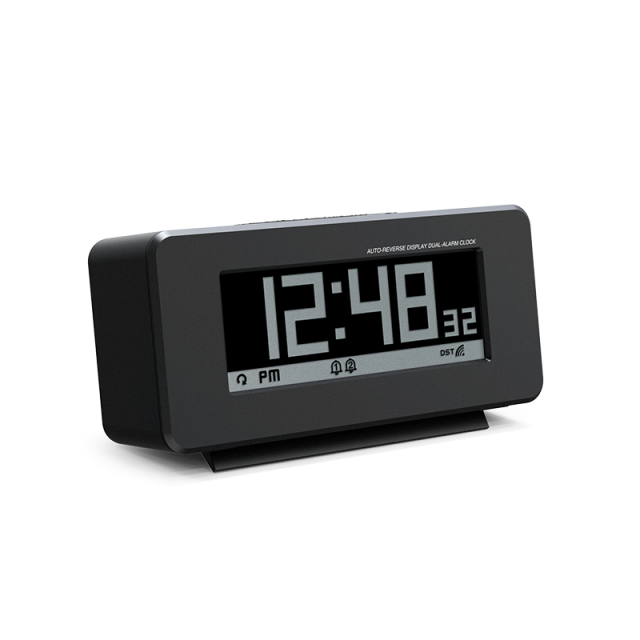 Auto reverse RC clock