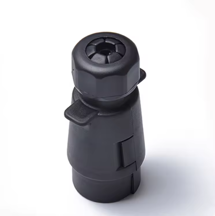 7 Pin Trailer Hitch Connector Plug for Caravans, Trucks & Boats - PVC Housing with 100% Copper Terminals - 12V/24V EU Standard