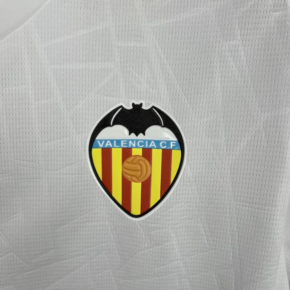 Valencia 25/26 Orange Home Fan Jersey Custom Embroidery