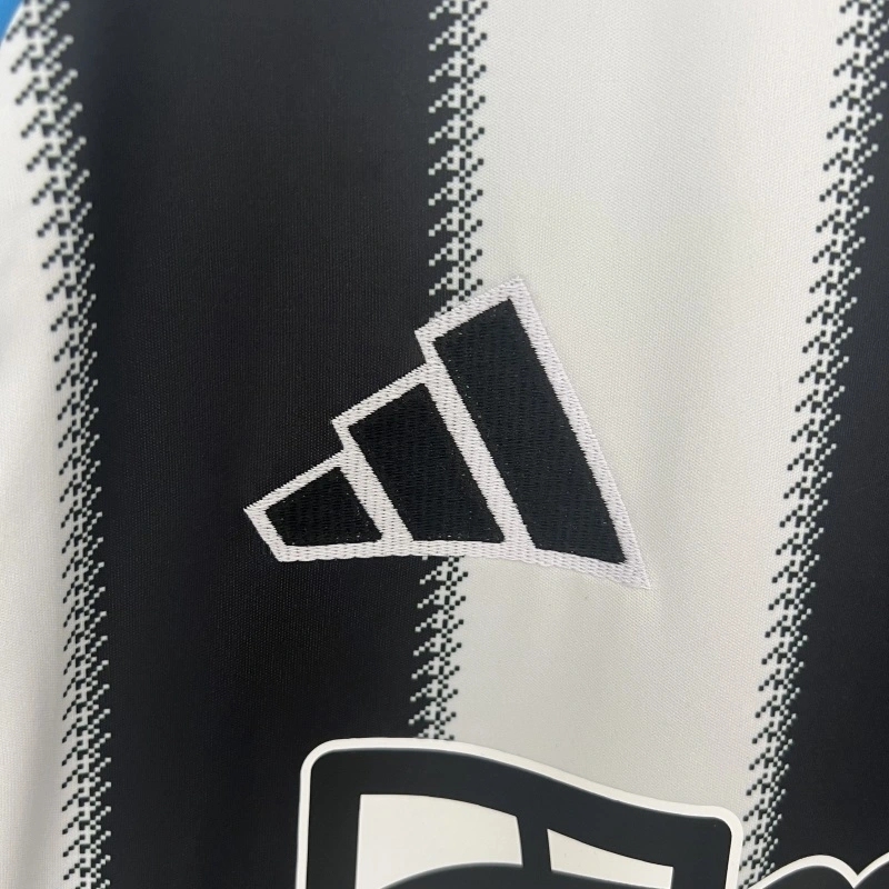 Newcastle United Home Football Jersey 2025 2026 Season