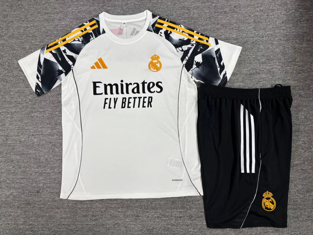 2026 27 Kids Short Sleeve Real Madrid White Yellow Badge Jersey
