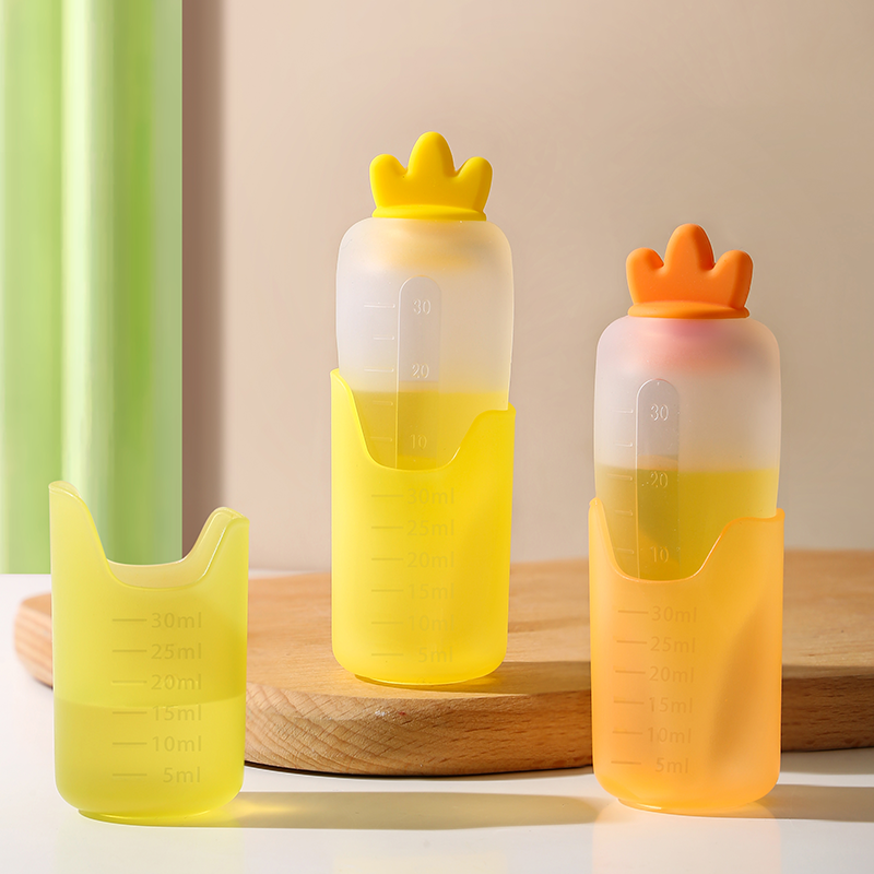 Baby Radish Liquid Feeder Silicone Squeeze Carrot Feeder