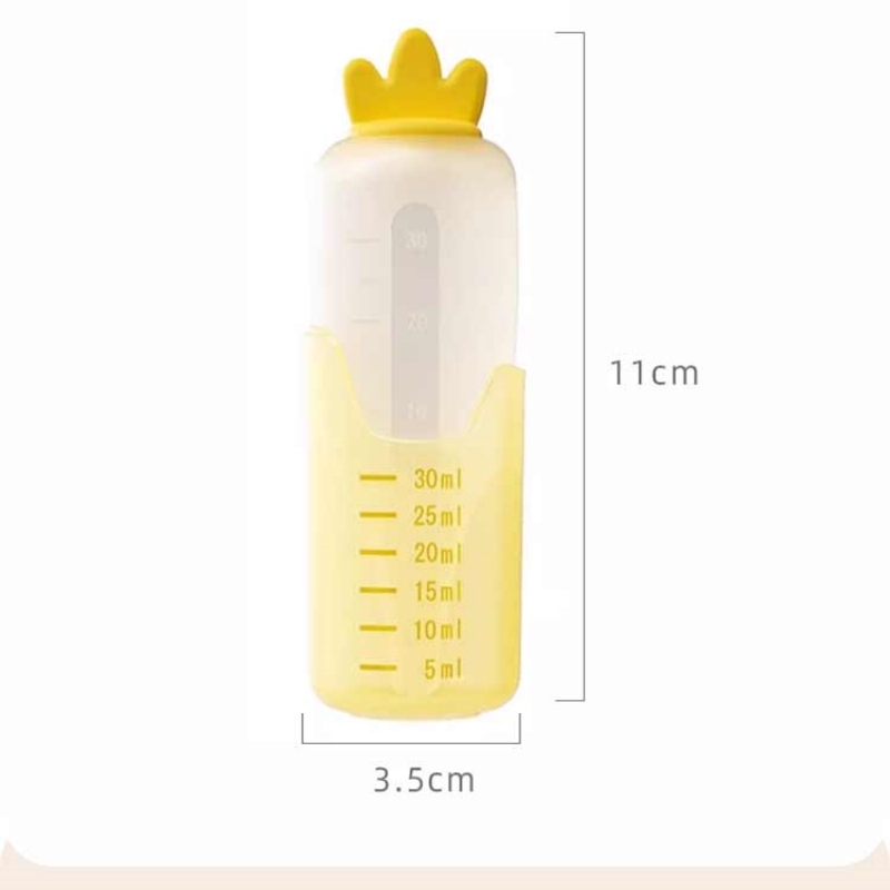 Baby Radish Liquid Feeder Silicone Squeeze Carrot Feeder