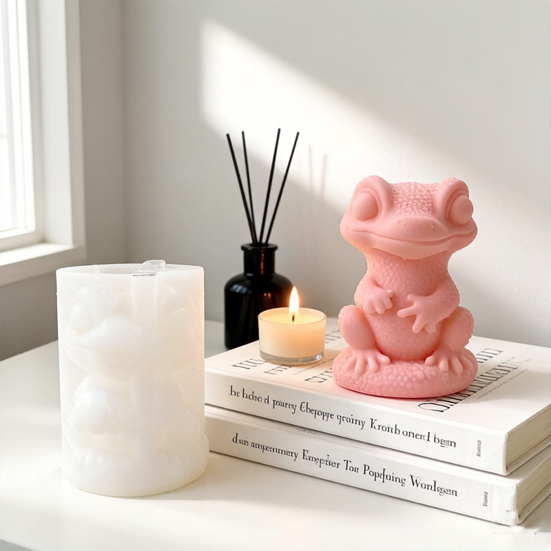 Frog-shaped Silicone Mold Aromatherapy Candle