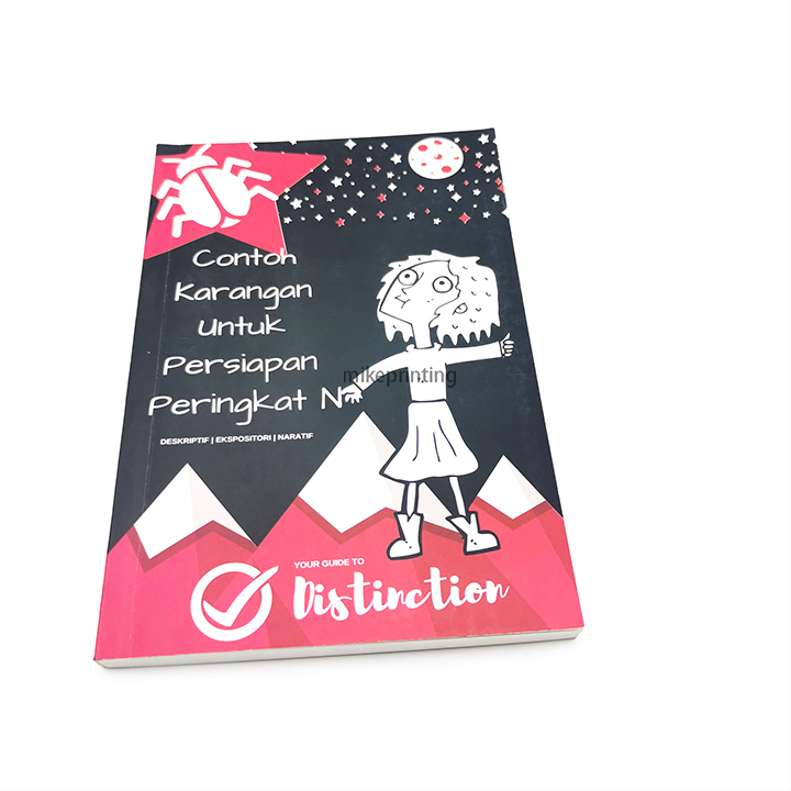 Livres brochés, impression, coloration personnalisée, reliure parfaite, couverture souple