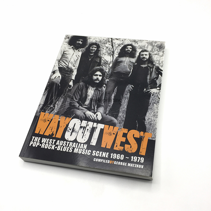 Printed Softcover Novel Books Custom Full Color Perfect Binding Paperback Books
