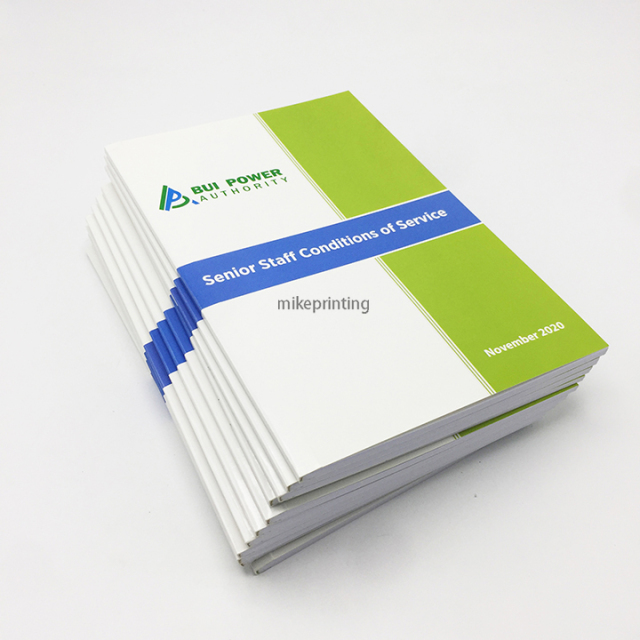 Impression de brochures d'entreprise au format broché, livre personnalisé de haute qualité à couverture souple