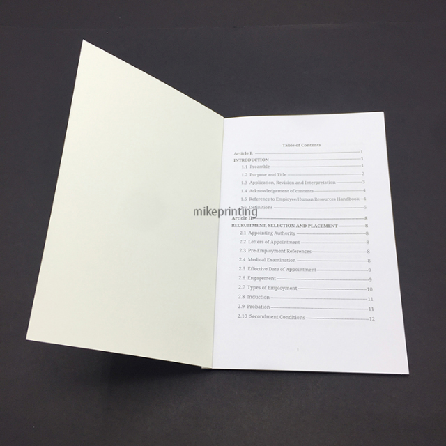 Impression de brochures d'entreprise au format broché, livre personnalisé de haute qualité à couverture souple