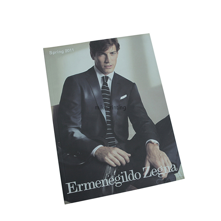 Impression de magazines de mode et de vêtements