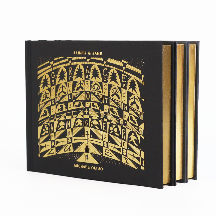 Livre relié à tranches dorées, impression personnalisée avec marquage à chaud doré, roman