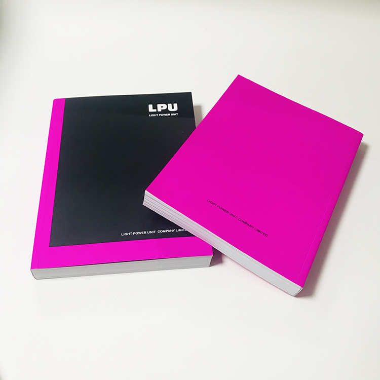 Impression de livres brochés professionnels de haute qualité, reliure parfaite