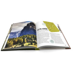 Livre relié de haute qualité, format paysage, impression offset, reliure cousue, pelliculage.