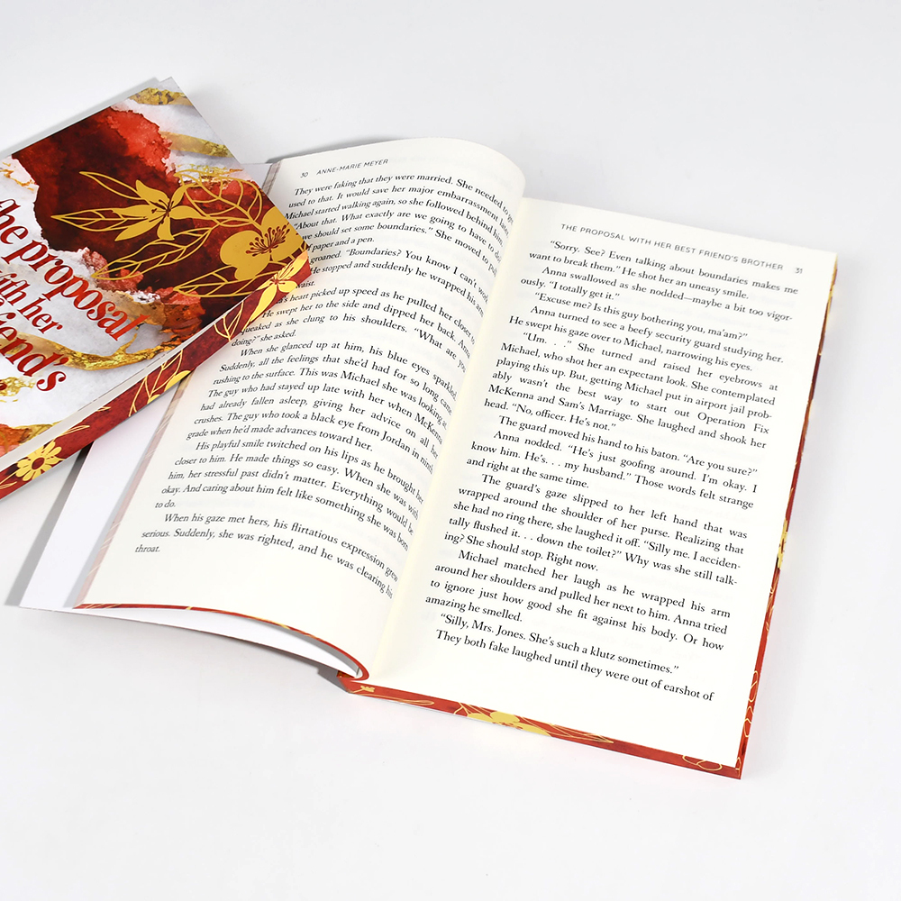 Custom Softcover Independent Publisher Paperback Novel Book Printing With Spray Edges