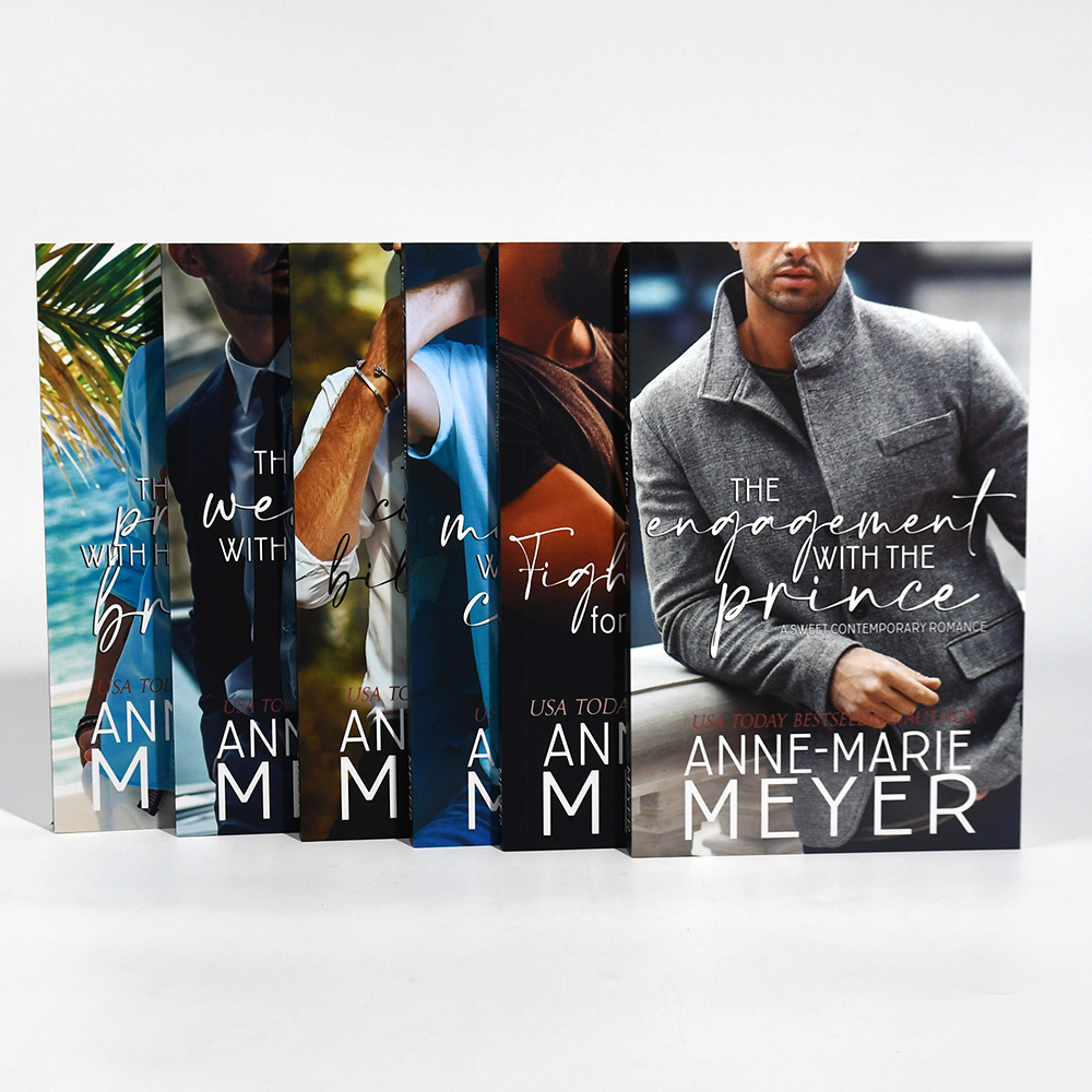 Low MOQ Softcover Book Black Inside Printing Novel Book Printing Paperback Book Custom Printing Perfect Binding