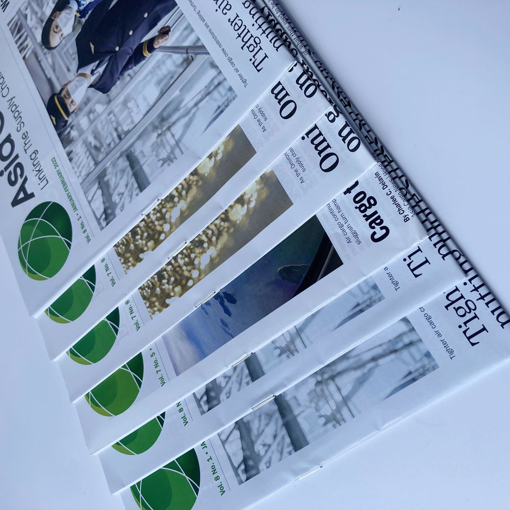 Newspaper Printing Service, Self Cover Magazine Printing Service China
